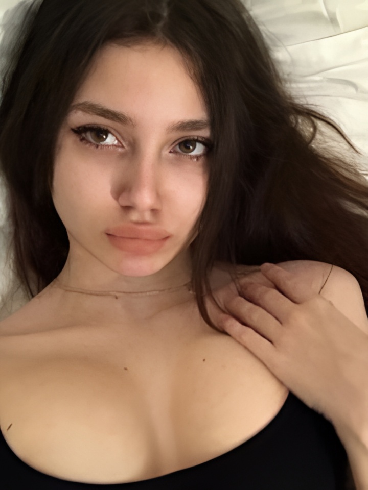 Милена привлекательная девушка из Балаково цена от 2500 руб