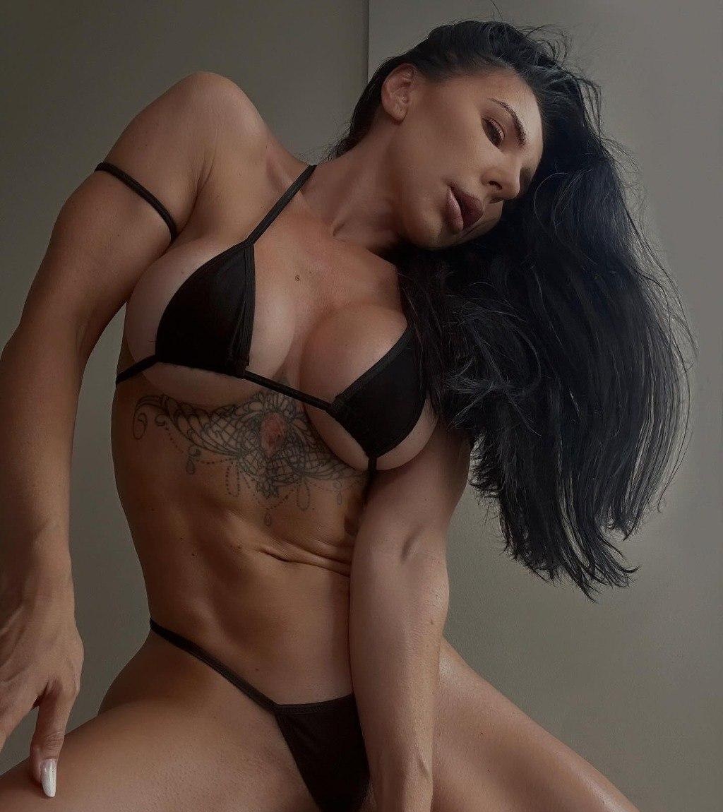 Фая привлекательная девушка из Балаково цена от 5000 руб